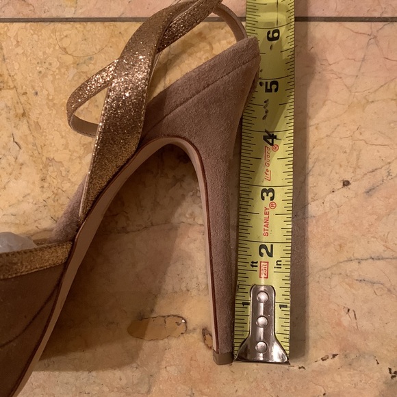 Jimmy Choo Quake Round Toe Heels - Picture 9 of 10